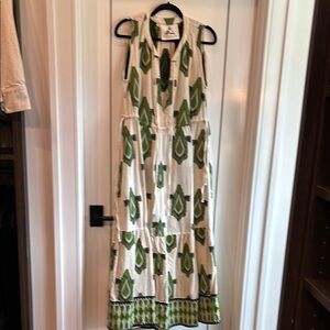 Elegant Green and Cream Maxi Dress